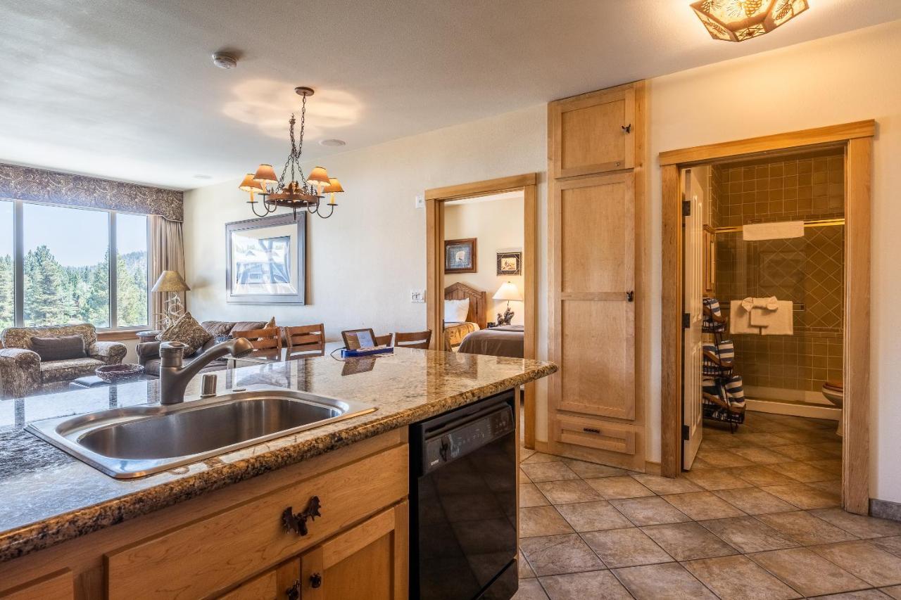 Juniper Springs Lodge #413 - Luxury Ski In Ski Out! 2 Bedroom 맘모스 레이크스 외부 사진