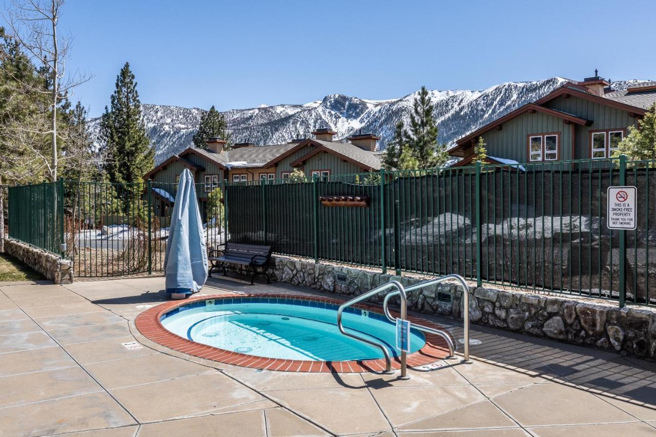 Juniper Springs Lodge #413 - Luxury Ski In Ski Out! 2 Bedroom 맘모스 레이크스 외부 사진