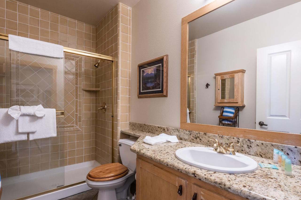 Juniper Springs Lodge #413 - Luxury Ski In Ski Out! 2 Bedroom 맘모스 레이크스 외부 사진