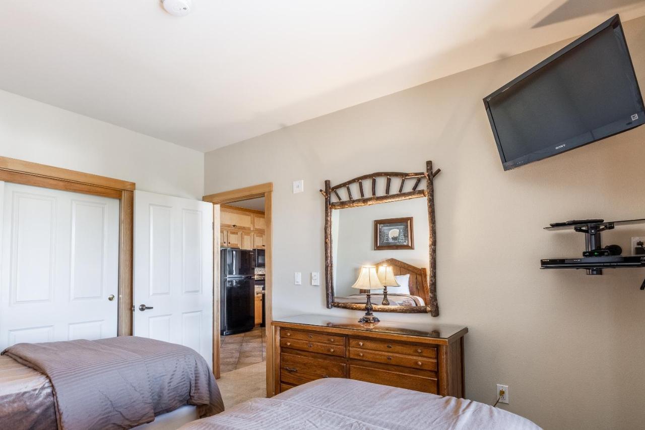 Juniper Springs Lodge #413 - Luxury Ski In Ski Out! 2 Bedroom 맘모스 레이크스 외부 사진