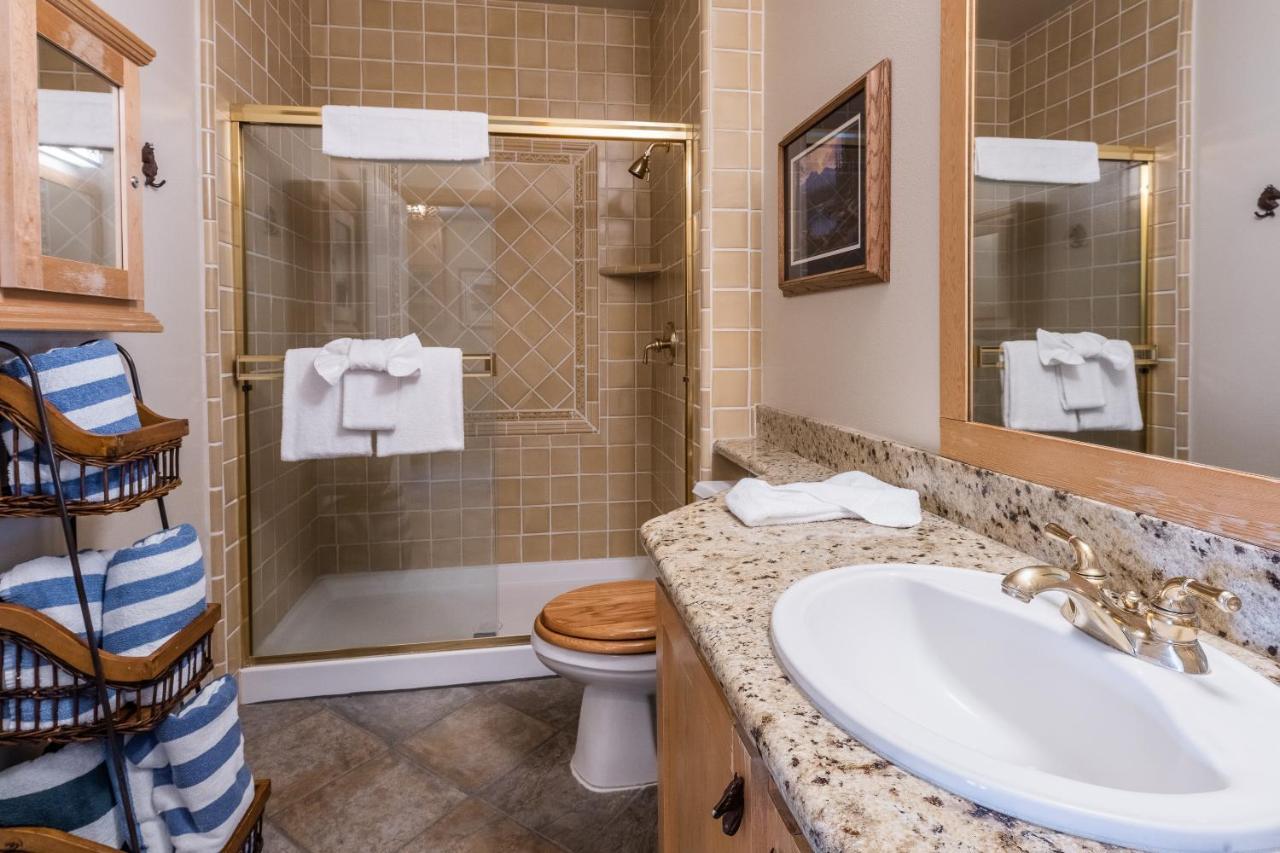 Juniper Springs Lodge #413 - Luxury Ski In Ski Out! 2 Bedroom 맘모스 레이크스 외부 사진